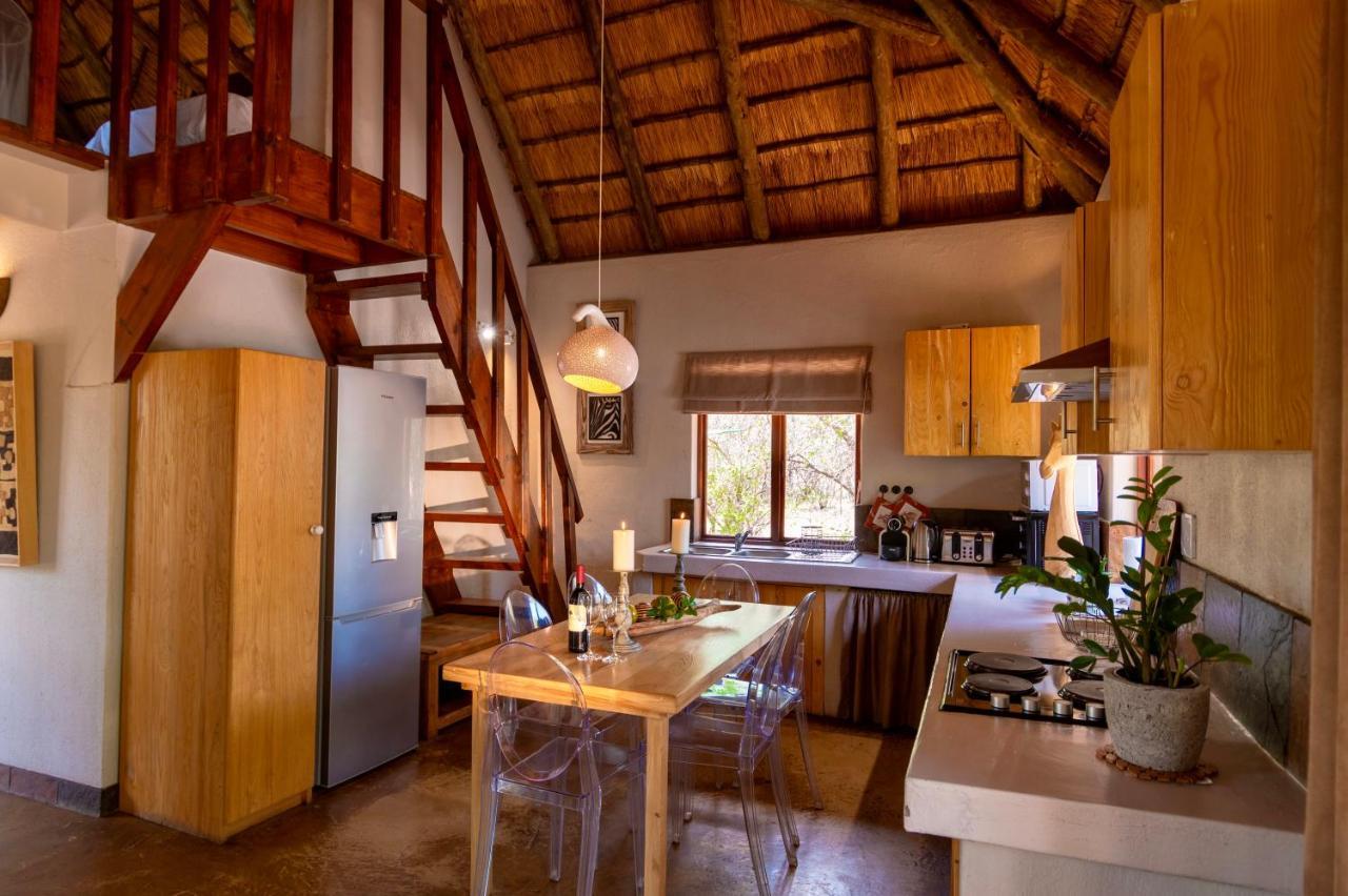Giraffe Lodge Hoedspruit Exterior foto
